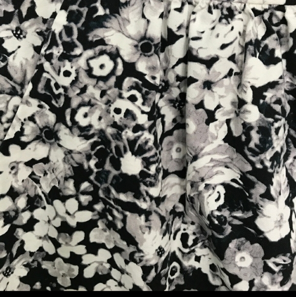 Gap Floral Skirt - Picture 4 of 5